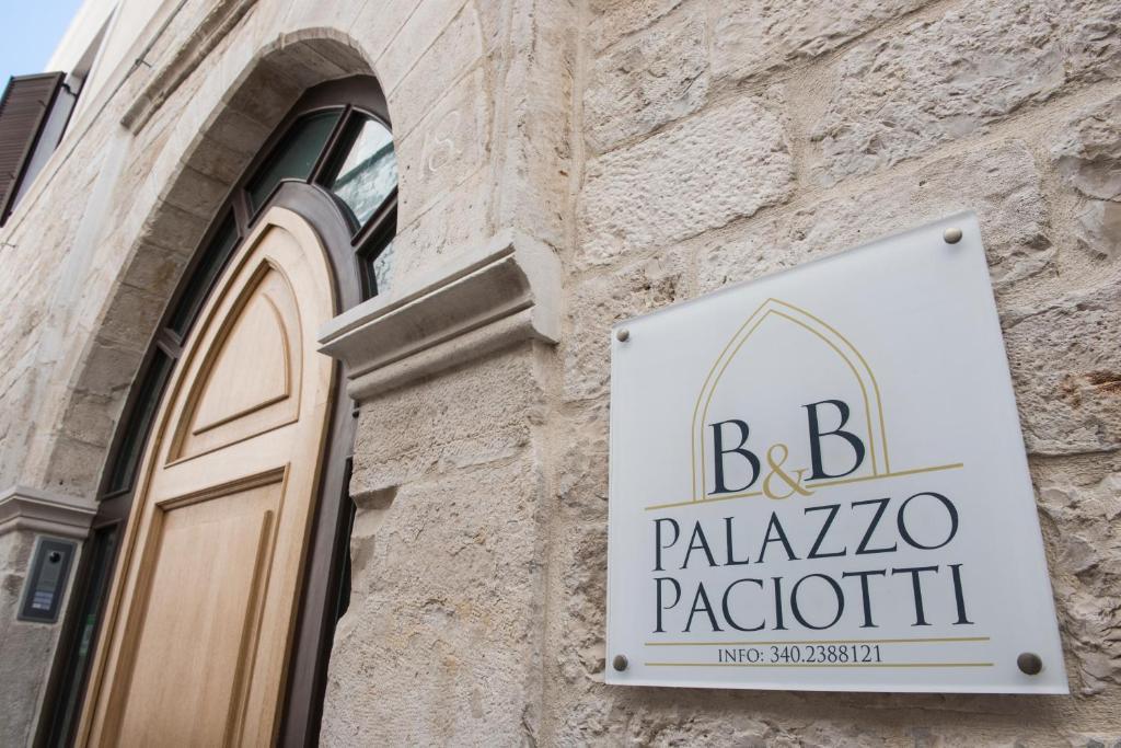 B&B Palazzo Paciotti Trani Kültér fotó
